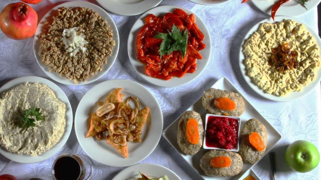 הזמנת אוכל מוכן לראש השנה סנדר מסעדה כשרה בתל אביב